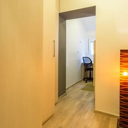 Ozzie Luxury Apartman *