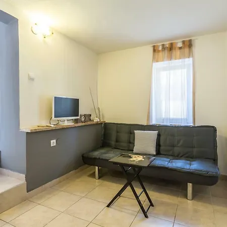 Ozzie Luxury Apartman