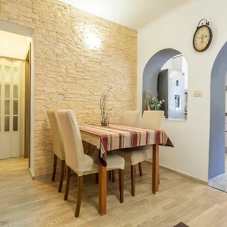 Ozzie Luxury Apartamento Split